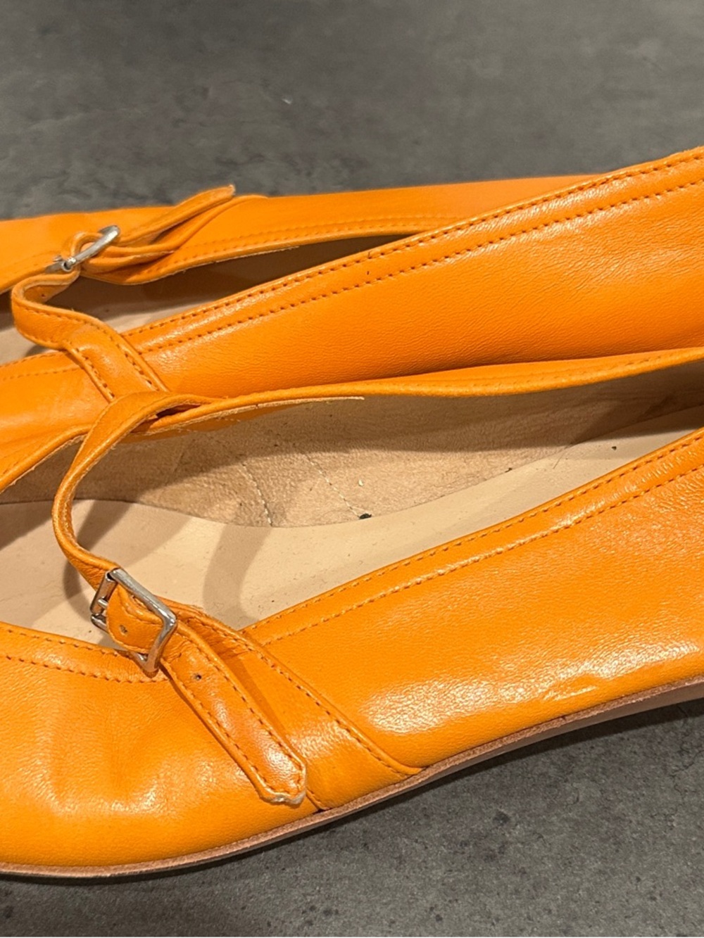 Vintage Salvatore Ferragamo Orange Leather Mary Jane Flats Size 6 - Picture 4 of 4